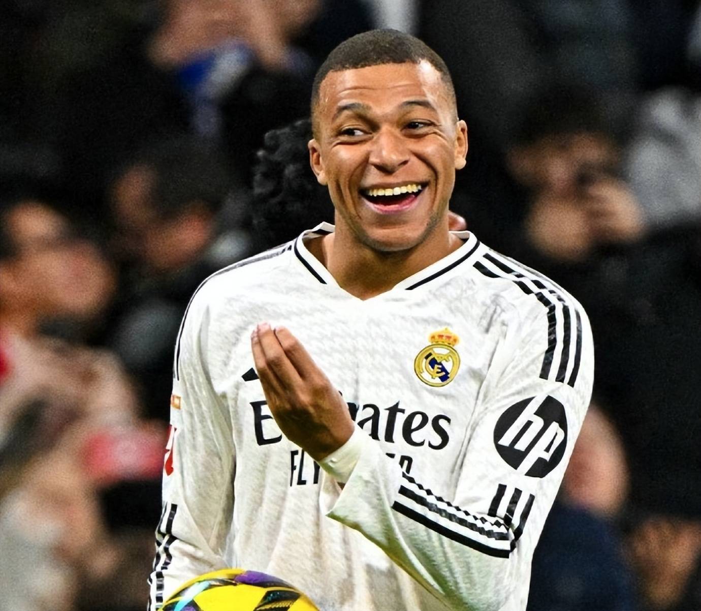 养伤66天皇马1.8亿巨星回归！今晚出战：冲击西甲开局5连胜